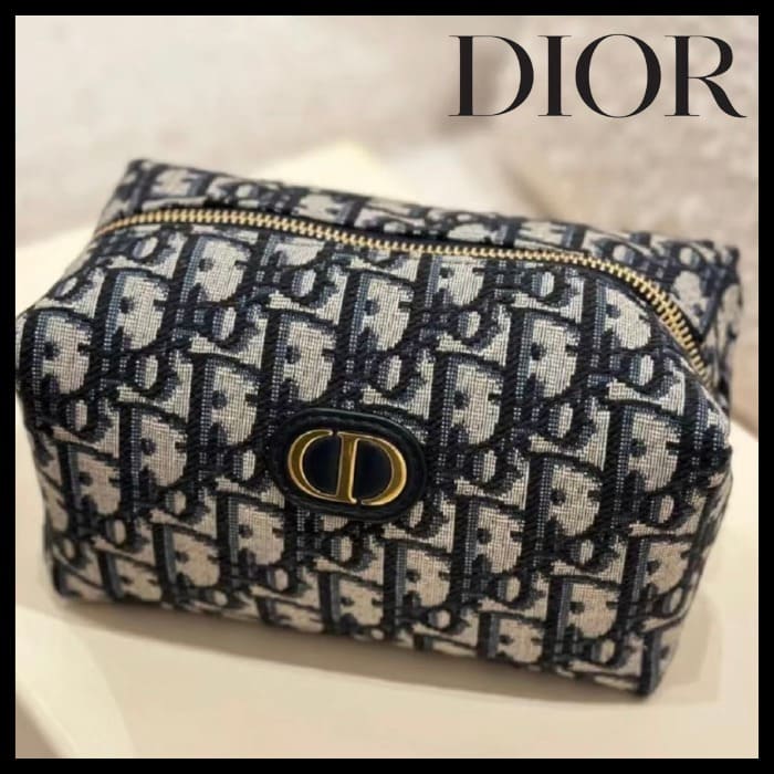 diorのポーチ